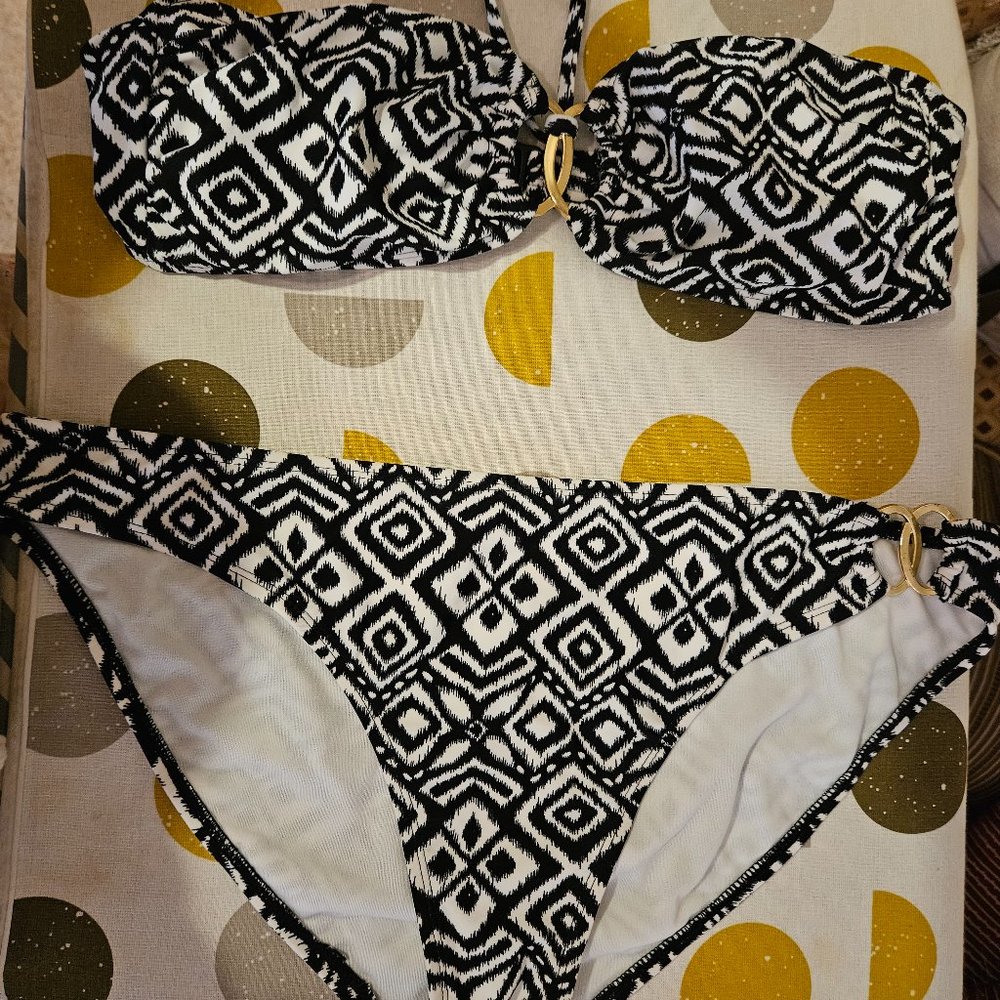 Old Navy Two piece Bikini Size Large
